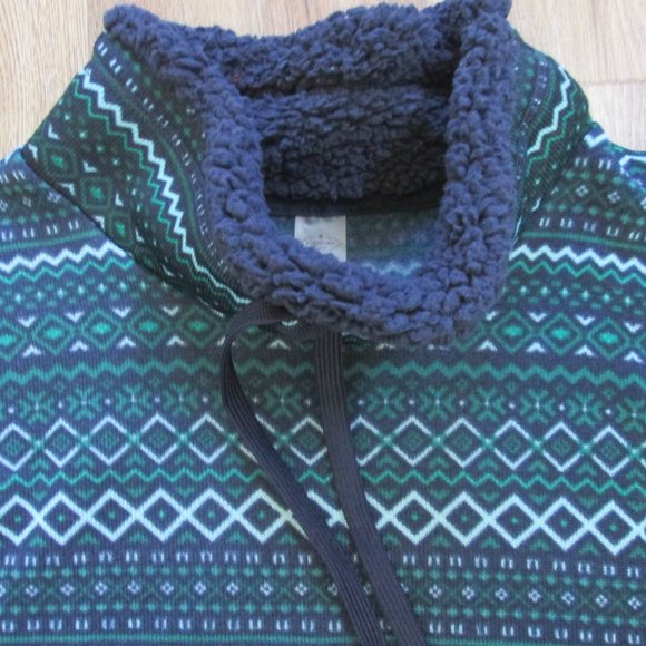 Blue and Green Pullover Sweatshirt - Picture 2 of 6